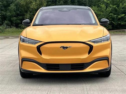 2022 Ford Mustang Mach-E Premium