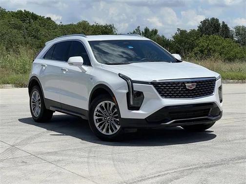 2024 Cadillac XT4 Premium Luxury
