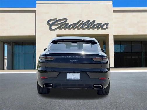 2022 Porsche Cayenne Platinum Edition