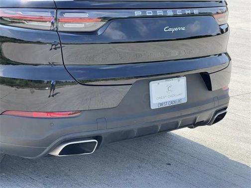 2022 Porsche Cayenne Platinum Edition