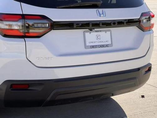 2023 Honda Pilot 2WD LX