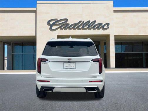 2025 Cadillac XT6 Premium Luxury FWD