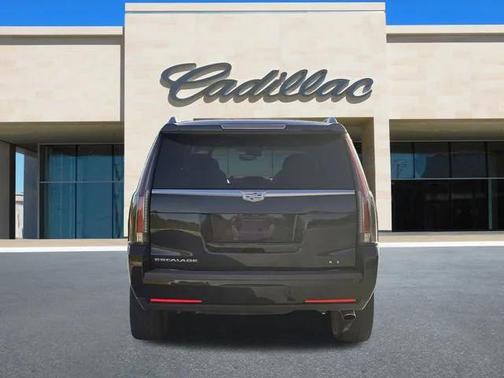 2018 Cadillac Escalade Luxury