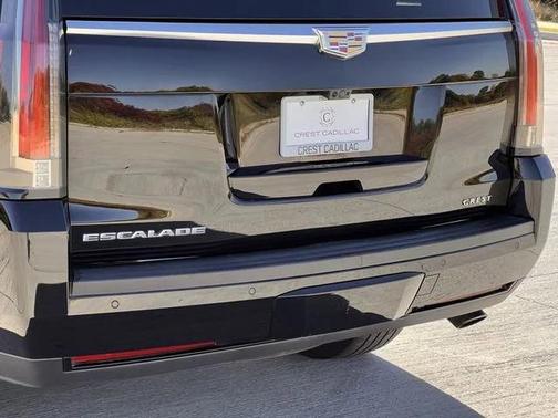 2018 Cadillac Escalade Luxury