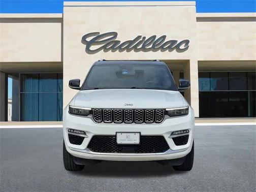 2022 Jeep Grand Cherokee Summit