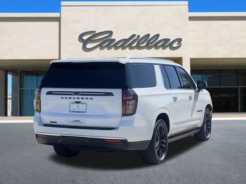2023 Chevrolet Suburban 4WD High Country