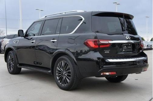 Photo 5 of 46 of 2022 INFINITI QX80 SENSORY