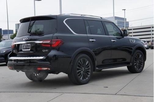 Photo 4 of 46 of 2022 INFINITI QX80 SENSORY