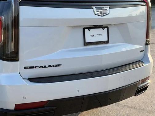 2023 Cadillac Escalade Sport