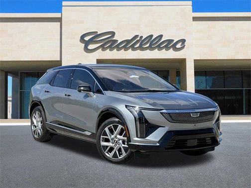 2025 Cadillac OPTIQ Luxury 2