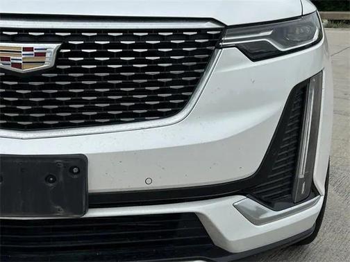 2023 Cadillac XT6 Luxury FWD