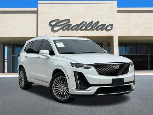 2023 Cadillac XT6 Luxury FWD