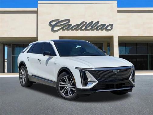 2025 Cadillac LYRIQ Luxury 1