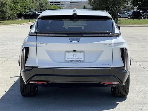 2025 Cadillac LYRIQ Luxury 1
