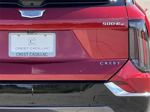 2025 Cadillac OPTIQ Luxury 2