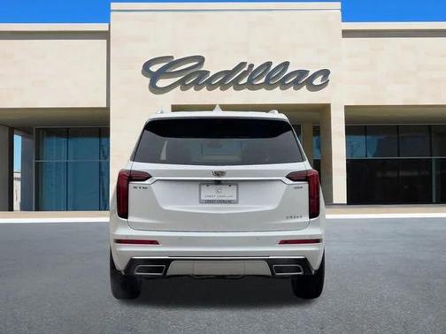 2025 Cadillac XT6 Premium Luxury FWD