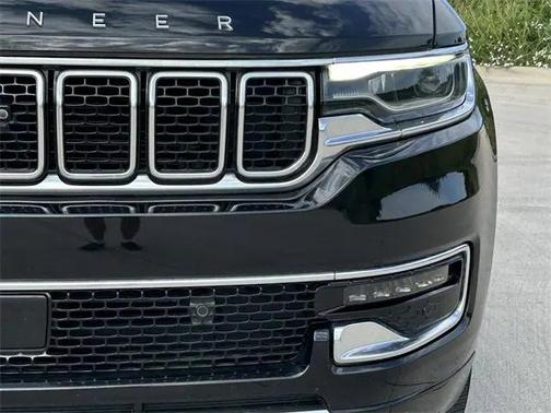 2023 Jeep Wagoneer Series III 4x4
