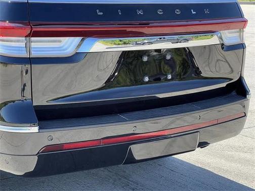 2023 Lincoln Navigator Black Label