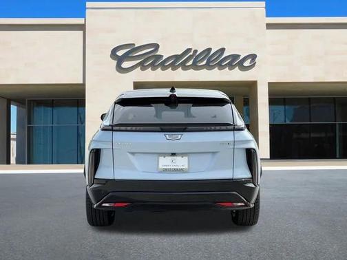 2025 Cadillac LYRIQ Sport