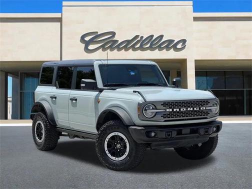 2023 Ford Bronco Base