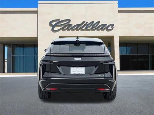 2025 Cadillac LYRIQ Luxury 1