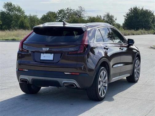 2023 Cadillac XT4 Premium Luxury