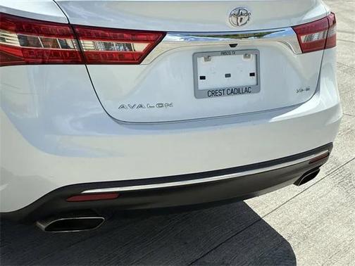 2017 Toyota Avalon XLE