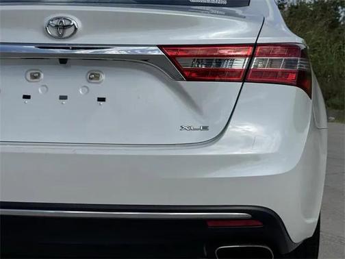 2017 Toyota Avalon XLE