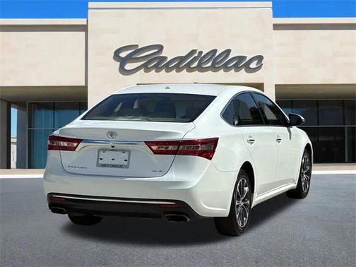 2017 Toyota Avalon XLE
