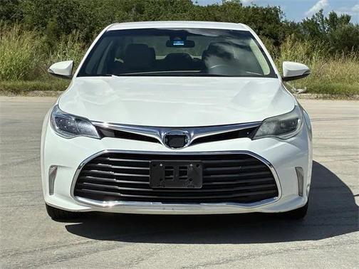 2017 Toyota Avalon XLE