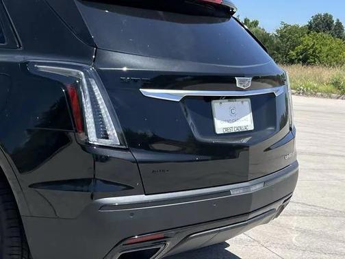 2025 Cadillac XT5 Sport