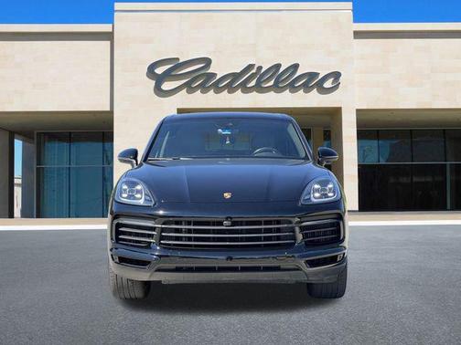 2023 Porsche Cayenne Platinum Edition
