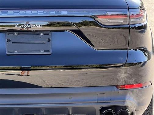 2023 Porsche Cayenne Platinum Edition