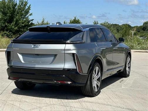2024 Cadillac LYRIQ Tech w/1SA