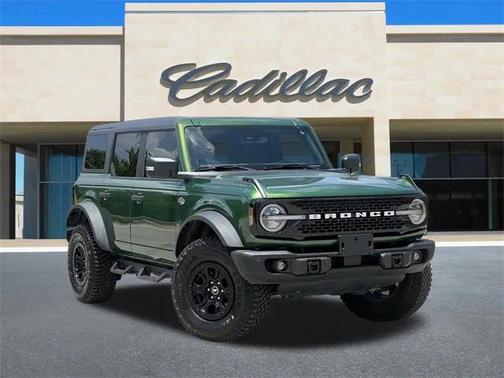 2023 Ford Bronco Base