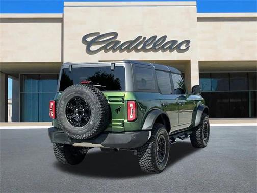 2023 Ford Bronco Base