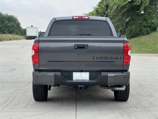 2018 Toyota Tundra SR5