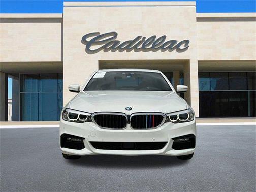 2019 BMW 530 530i