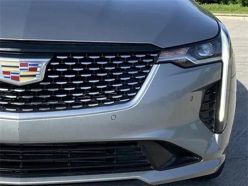 2023 Cadillac CT4 Premium Luxury