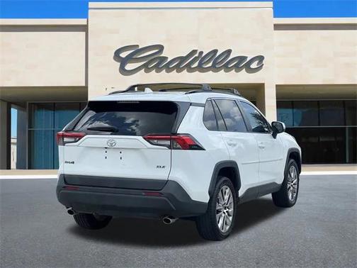 2019 Toyota RAV4 XLE Premium