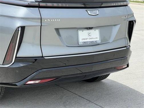 2025 Cadillac LYRIQ Luxury 1