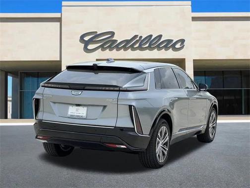 2025 Cadillac LYRIQ Luxury 1