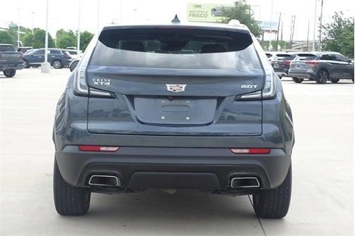 Photo 4 of 26 of 2019 Cadillac XT4 Sport