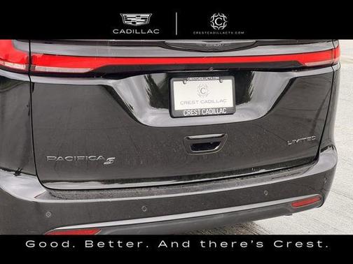 Diamond Black Crystal Pearlcoat 2025 Chrysler Pacifica Limited