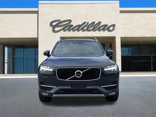 2017 Volvo XC90 T6 Momentum