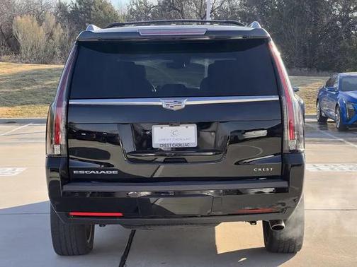 2018 Cadillac Escalade Platinum