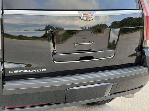 2016 Cadillac Escalade Premium
