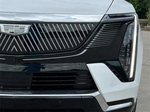 2025 Cadillac Escalade IQ Luxury 1