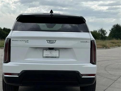 2025 Cadillac Escalade IQ Luxury 1