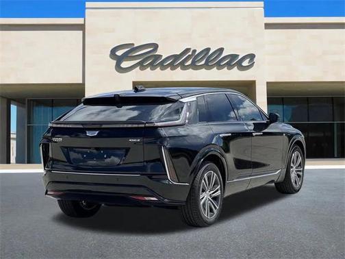 2025 Cadillac LYRIQ Luxury 1
